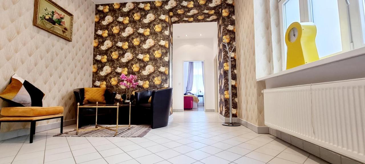 Urban Serviced Appart hôtel *